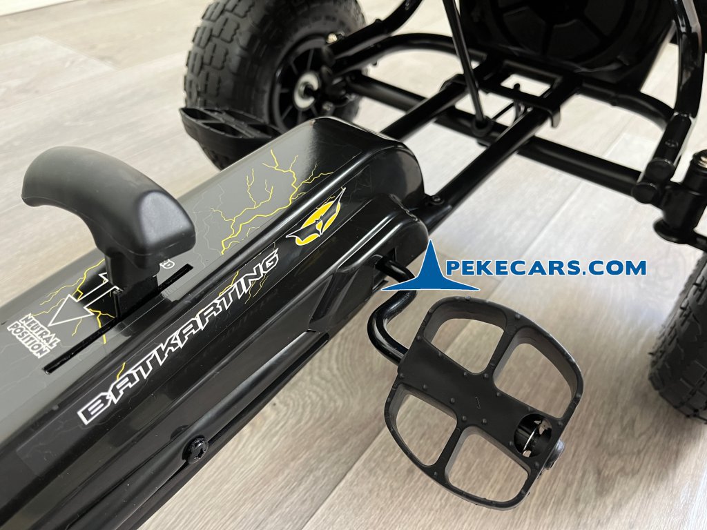 Kart a Pedales Hombre Murciélago Negro