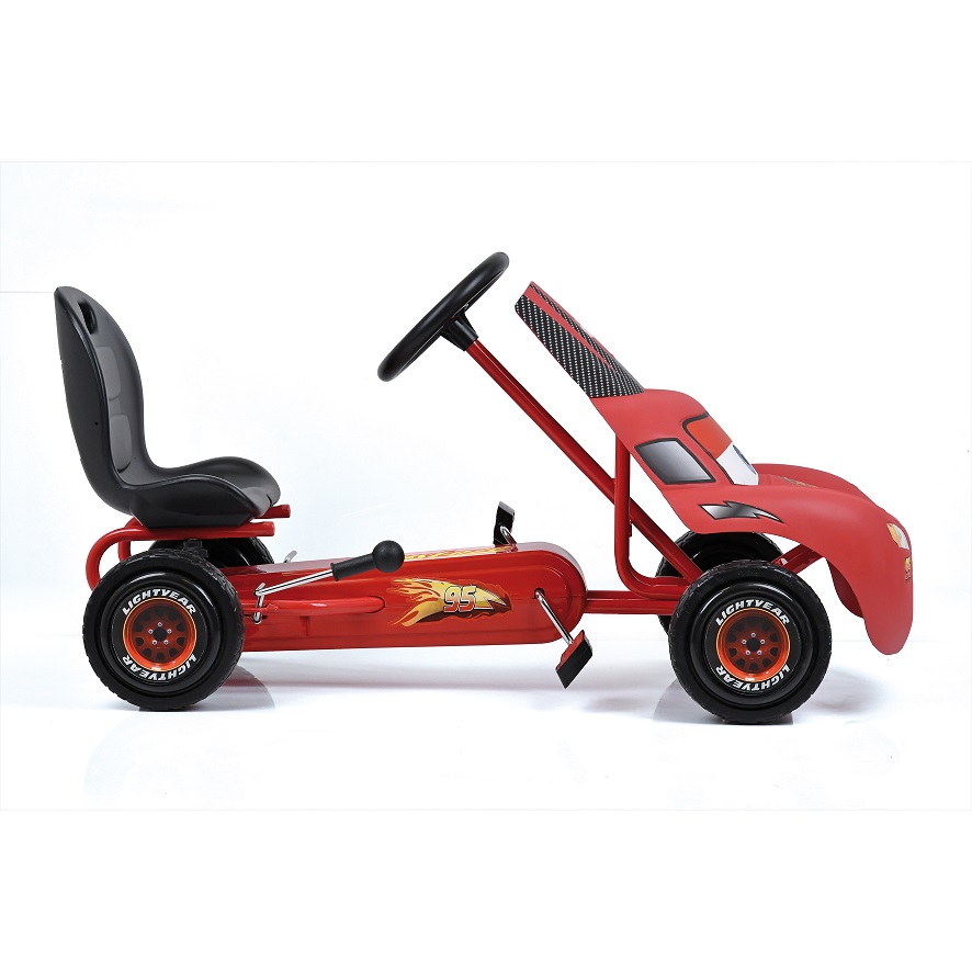 Kart a pedales McQueen de Cars - vista lateral
